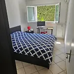 Your Comfy In Juan-les-pins & Parking Apartment Antibes