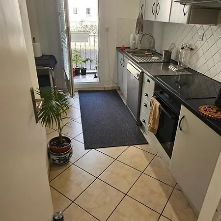 Your Comfy In Juan-les-pins & Parking
