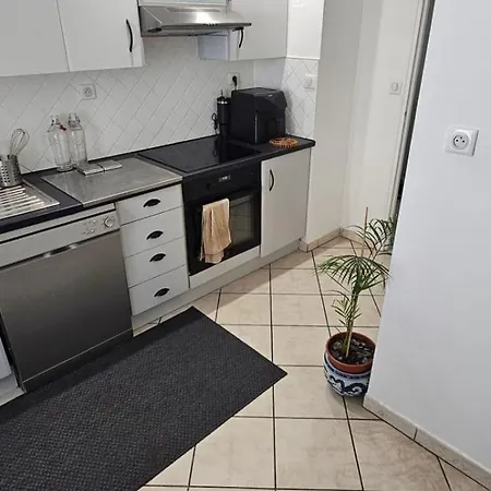 Your Comfy In Juan-les-pins & Parking Antibes