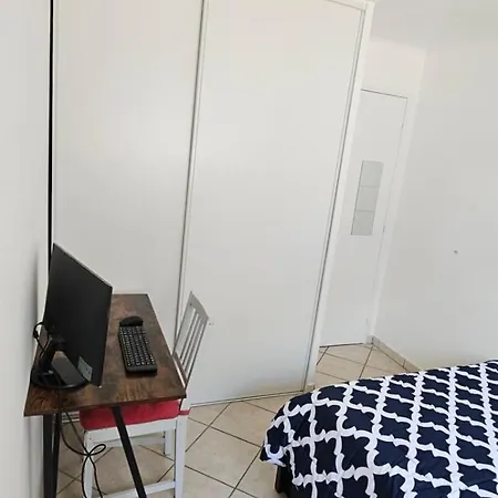 Your Comfy In Juan-les-pins & Parking Apartment
