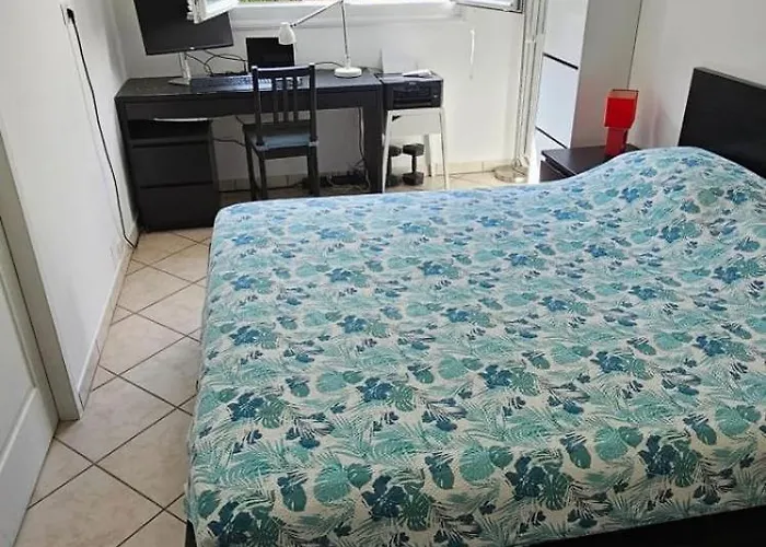 Daire Your Comfy In Juan-les-pins & Parking